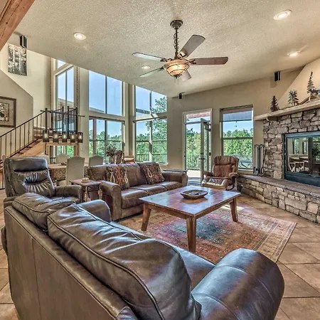 Scenic Ruidoso Home With Large Deck And Hot Tub!